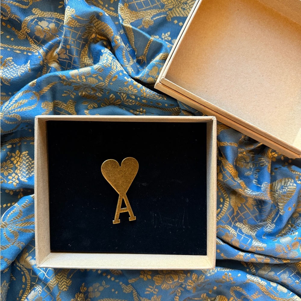 Ami Paris Pin Broach Woman Antique Gold Rare